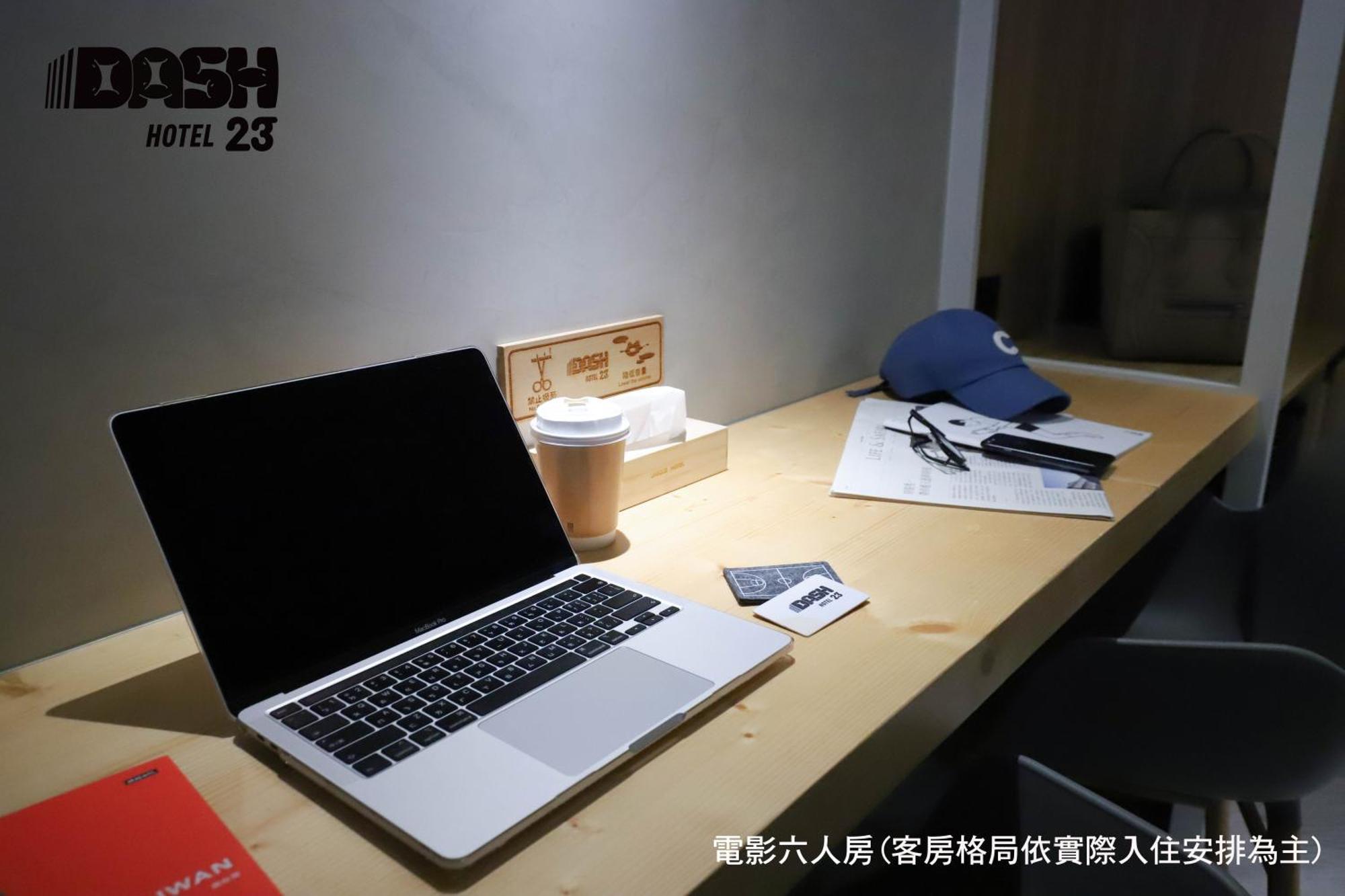Dash 23 Hotel Tainan Habitación foto